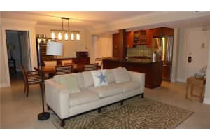 330 SE 20th Ave, Deerfield Beach, FL 33441, Sold 07/30/20