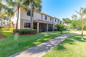 118 Riverwalk Cir W, Plantation, FL 33325, Sold 05/19/20