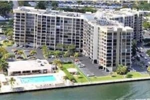 600 Parkview Dr # 1132, Hallandale Beach, FL 33009, Sold 10/20/20
