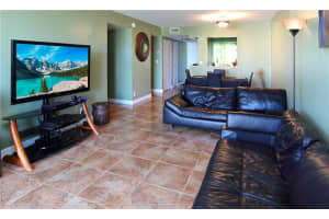 7840 NW 50th St, Fort Lauderdale, FL 33351, Sold 07/10/20