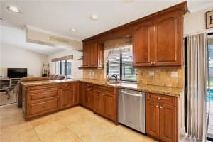 839 NW 107th Ln, Coral Springs, FL 33071, Sold 08/17/20