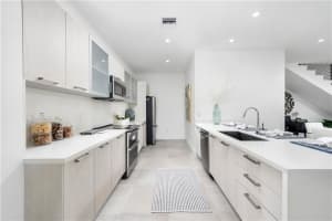 1045 NE 18th Ave, Fort Lauderdale, FL 33304, Sold 03/02/21