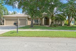 13805 SW 41st St, Davie, FL 33330, Sold 07/09/20