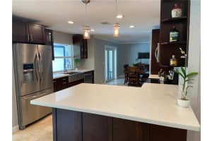 11540 SW 3rd St, Plantation, FL 33325, Sold 08/11/20