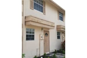 8263 Fairway Rd, Sunrise, FL 33351, Sold 06/09/20