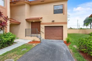 1019 SW 112th Terrace, Pembroke Pines, FL 33025, Sold 05/28/20