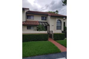 10239 N Circle Lake Dr, Boynton Beach, FL 33437, Sold 09/16/20