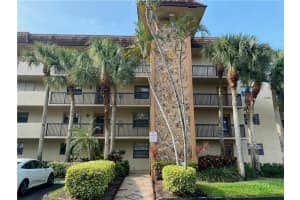 4965 E Sabal Palm Blvd, Tamarac, FL 33319, Sold 04/23/21