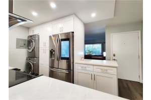 5322 NE 6th Ave F22, Oakland Park, FL 33334, Sold 07/27/20