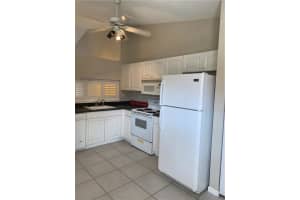 8060 Summer Shores Dr, Delray Beach, FL 33446, Sold 06/09/20