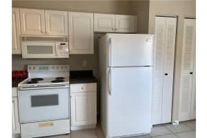 8060 Summer Shores Dr, Delray Beach, FL 33446, Sold 06/09/20