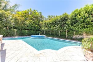 1 Chippewa Ln, Sea Ranch Lakes, FL 33308, Sold 12/23/20