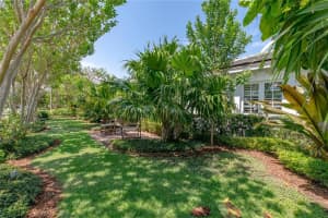 1 Chippewa Ln, Sea Ranch Lakes, FL 33308, Sold 12/23/20