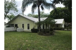 2540 NE Pinecrest Lakes Blvd, Jensen Beach, FL 34957, Sold 07/16/20