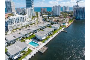 425 Bayshore Dr APT 44, Fort Lauderdale, FL 33304, Sold 10/09/20