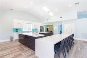 11690 SW 25th St, Davie, FL 33325, Sold 09/01/20