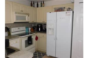 10661 SW 8th St, Pembroke Pines, FL 33025, Sold 09/18/20