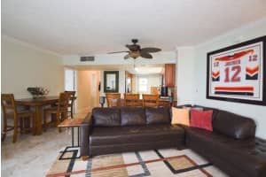 333 NE 21st Ave, Deerfield Beach, FL 33441, Sold 03/22/21