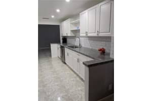 2724 S University Dr #14a, Davie, FL 33328, Sold 08/27/20