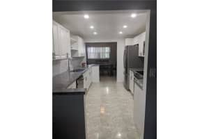 2724 S University Dr #14a, Davie, FL 33328, Sold 08/27/20