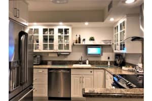 9845 Pineapple Tree Dr, Boynton Beach, FL 33436, Sold 06/15/20