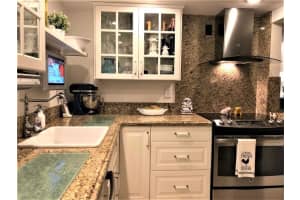 9845 Pineapple Tree Dr, Boynton Beach, FL 33436, Sold 06/15/20