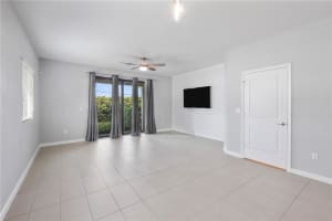 4204 N Dixie Hwy, Oakland Park, FL 33334, Sold 09/15/20