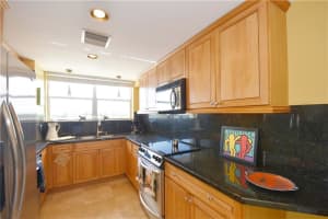 333 Sunset Dr, Fort Lauderdale, FL 33301, Sold 10/30/20