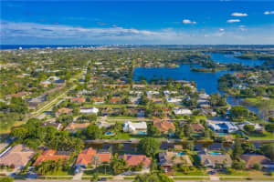 822 SW 33rd Pl, Boynton Beach, FL 33435, Sold 06/30/20