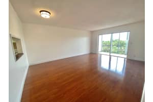 700 NE 14th Ave, Hallandale Beach, FL 33009, Sold 08/24/20