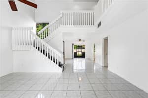 5234 Gate Lake Rd, Tamarac, FL 33319, Sold 10/02/20