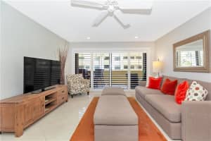 330 SE 20th Ave, Deerfield Beach, FL 33441, Sold 06/30/20