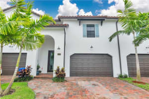 3209 Santa Catalina Pl, Greenacres, FL 33467, Sold 08/13/20