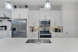 3209 Santa Catalina Pl, Greenacres, FL 33467, Sold 08/13/20