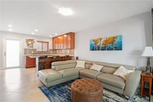 1000 SE 4th St, Fort Lauderdale, FL 33301, Sold 09/22/20