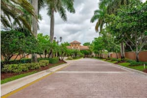 8033 W Leitner Dr, Coral Springs, FL 33067, Sold 08/31/20