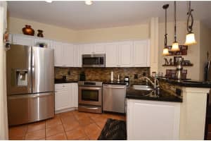 9049 NW 55th St, Sunrise, FL 33351, Sold 07/14/20
