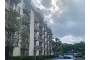 2771 Riverside Dr, Coral Springs, FL 33065, Sold 08/28/20