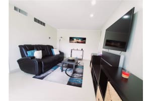 5234 NE 6th Ave C25, Oakland Park, FL 33334, Sold 08/21/20