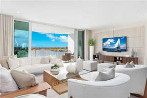 321 N Birch Rd, Fort Lauderdale, FL 33304, Sold 10/02/20