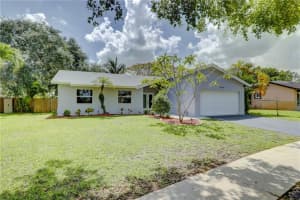 10131 SW 49th Ct, Cooper City, FL 33328, Sold 09/04/20