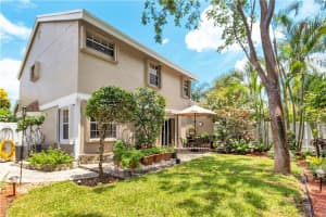 1061 SW 111th Terrace, Davie, FL 33324, Sold 07/22/20