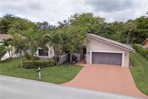 471 NW 48th Ave, Deerfield Beach, FL 33442, Sold 07/07/20