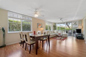 611 E Woolbright Rd, Boynton Beach, FL 33435, Sold 09/23/20