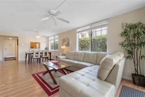 611 E Woolbright Rd, Boynton Beach, FL 33435, Sold 09/23/20