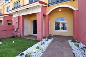 2992 NW 35th Way, Lauderdale Lakes, FL 33311, Sold 10/09/20