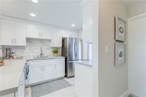 3221 NE 8th St, Pompano Beach, FL 33062, Sold 08/18/20