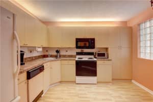 4121 Coral Tree Cir, Coconut Creek, FL 33073, Sold 08/10/20