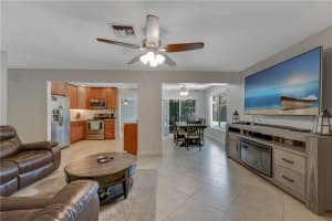 11241 NW 36th St, Coral Springs, FL 33065, Sold 09/21/20