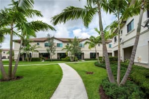 4208 N Dixie Hwy, Oakland Park, FL 33334, Sold 08/14/20